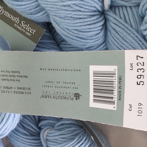 Soft Blue Yarn Skeins - Picture 2 of 4